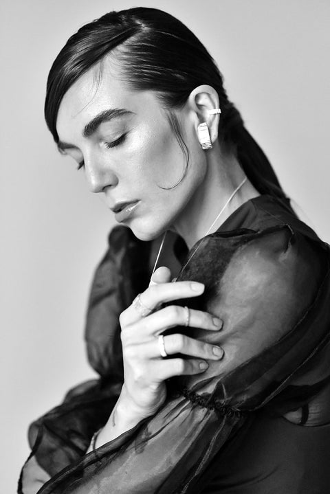 Stratum ear cuff