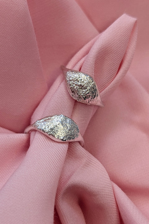 Prsten se strukturou | Synergia | Sample Sale