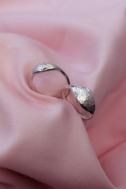 Prsten se strukturou | Synergia | Sample Sale